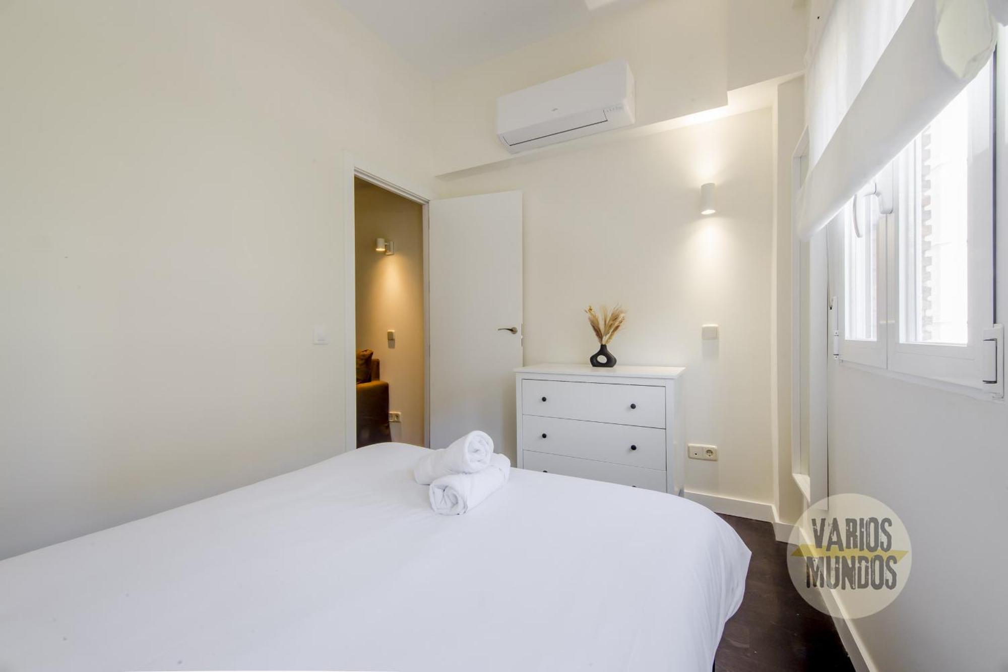 Confortable Apt Para 3 Pax A 1 Min De Gran Via Madrid Exterior photo