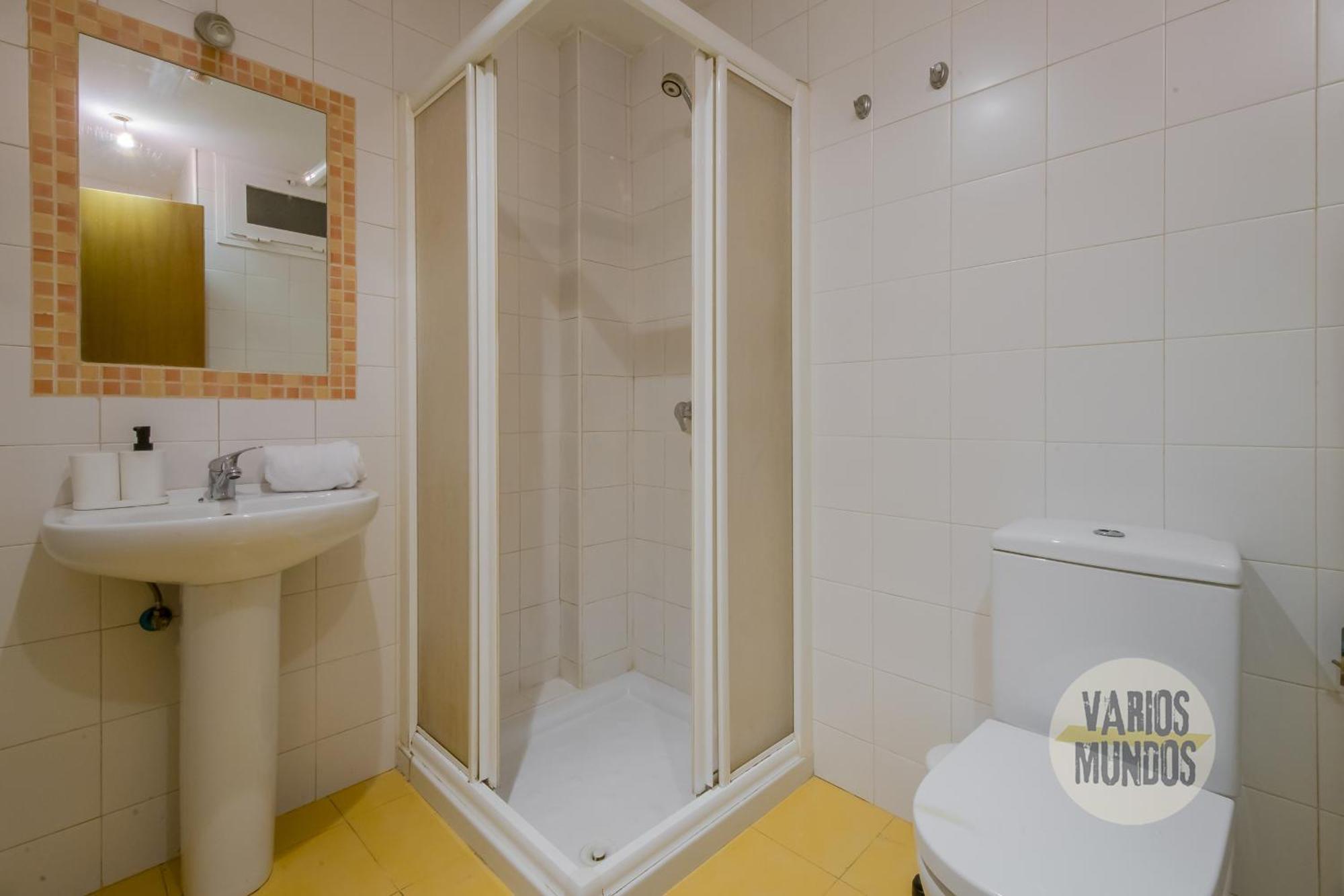 Confortable Apt Para 3 Pax A 1 Min De Gran Via Madrid Exterior photo